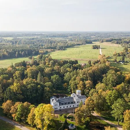 Manor *
